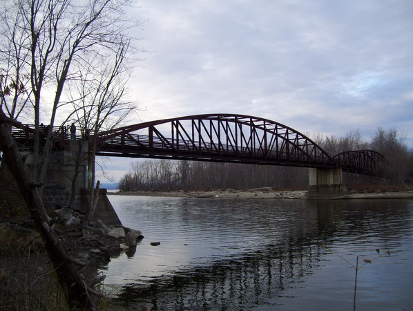 Island Line Trail bridge