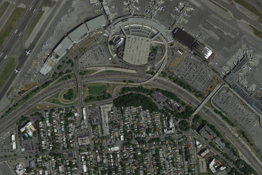 Grand Central Parkway around LaGuardia Airport in 2010