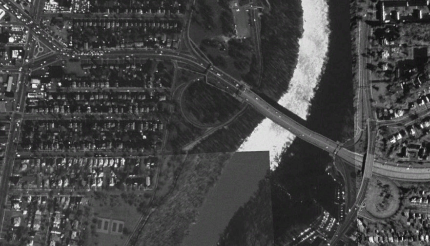 The Veterans Memorial Bridge in 1994