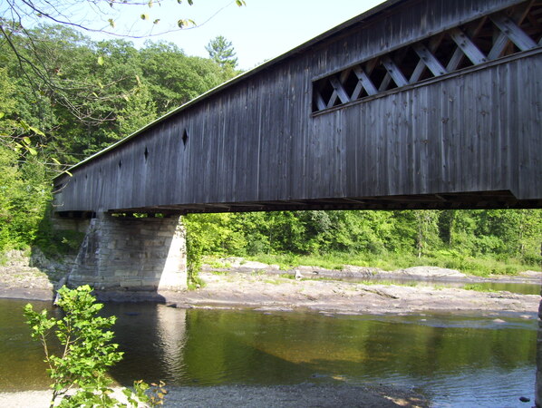 The Historic Dummerston Covered Bridge