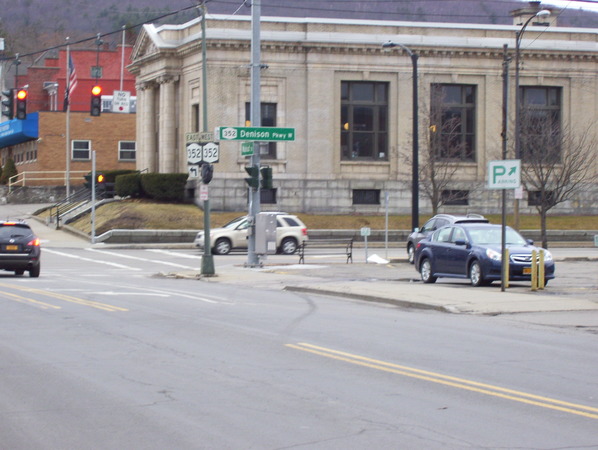 NY 352 Street Name Blades