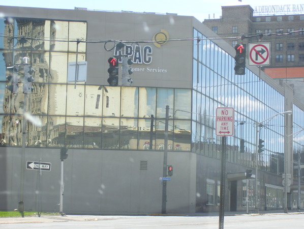 Genesee Street red straight arrows